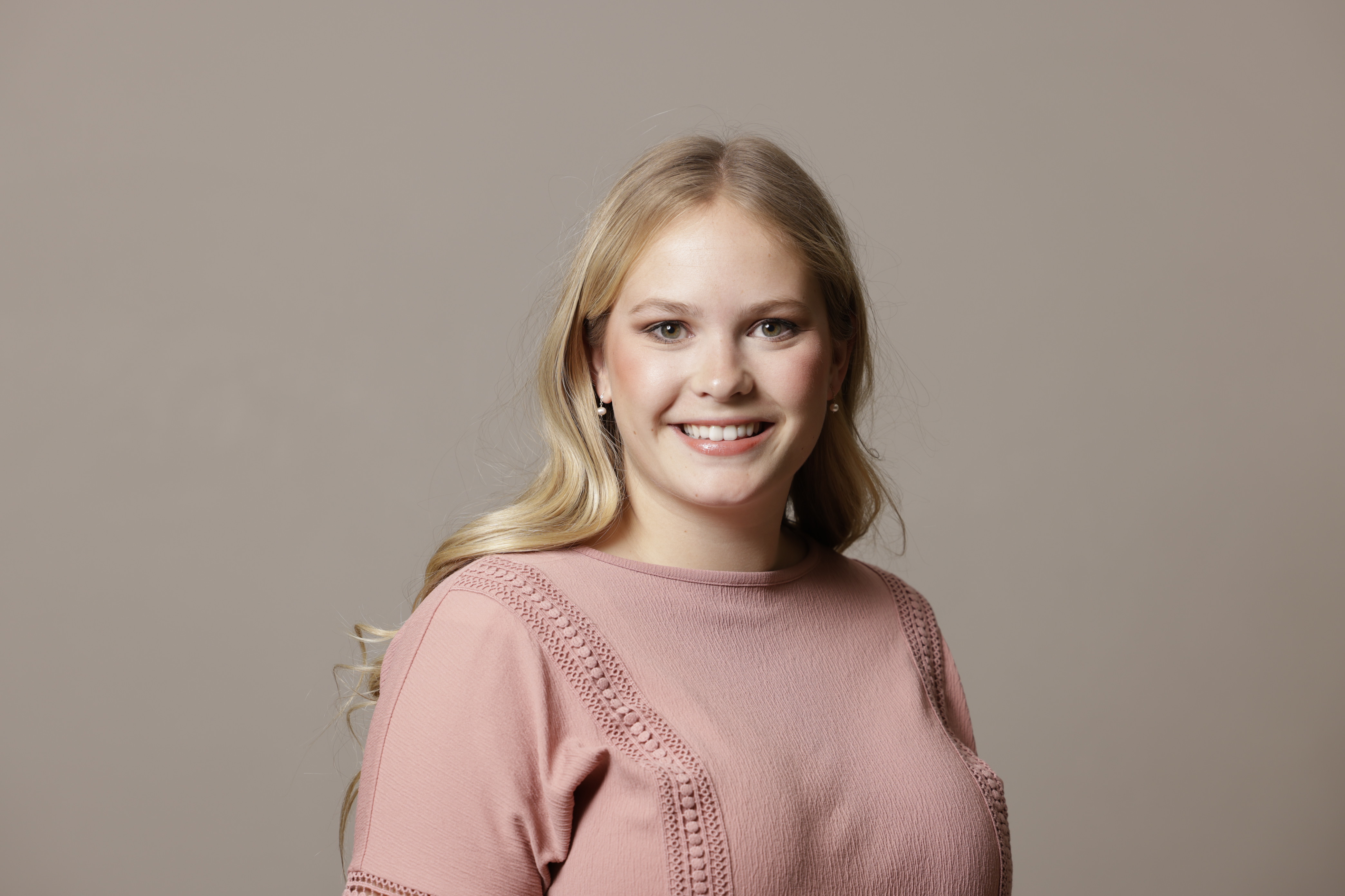 Madison Paez as First Spirit